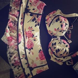 Betsy Johnson Swimsuit M